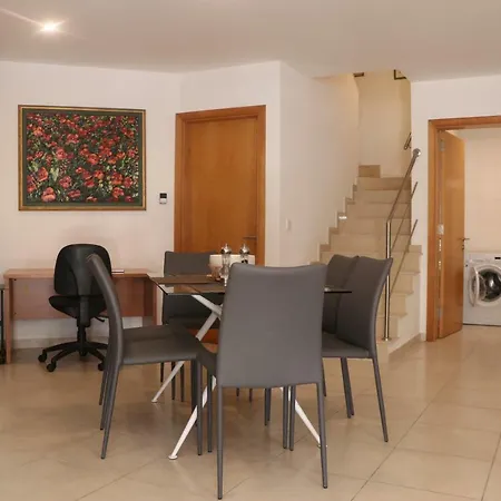 Apartment Th1 - Modern Stylish Holiday