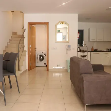 Th1 - Modern Stylish Holiday Marsaskala